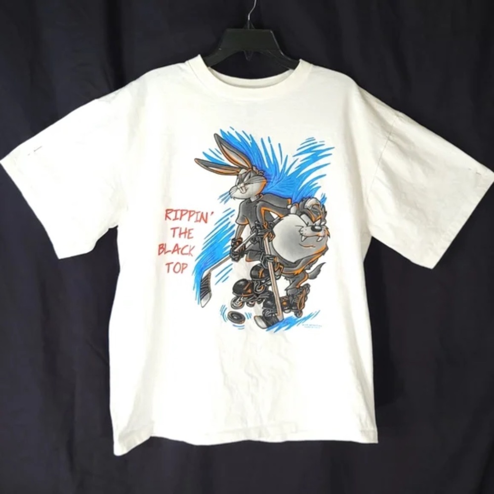 Vintage Streetwear Roller Hockey T Shirt with Bugs and Taz